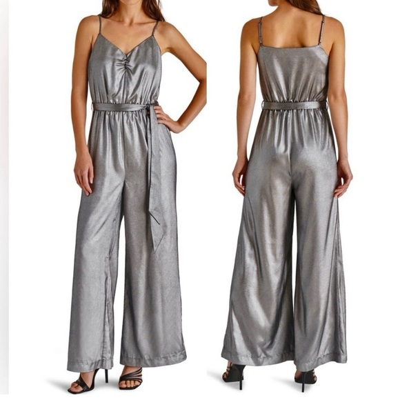 🌻NEW w.tags Steve Madden Metallic Crepe Jumpsuit Size Large - Picture 1 of 13